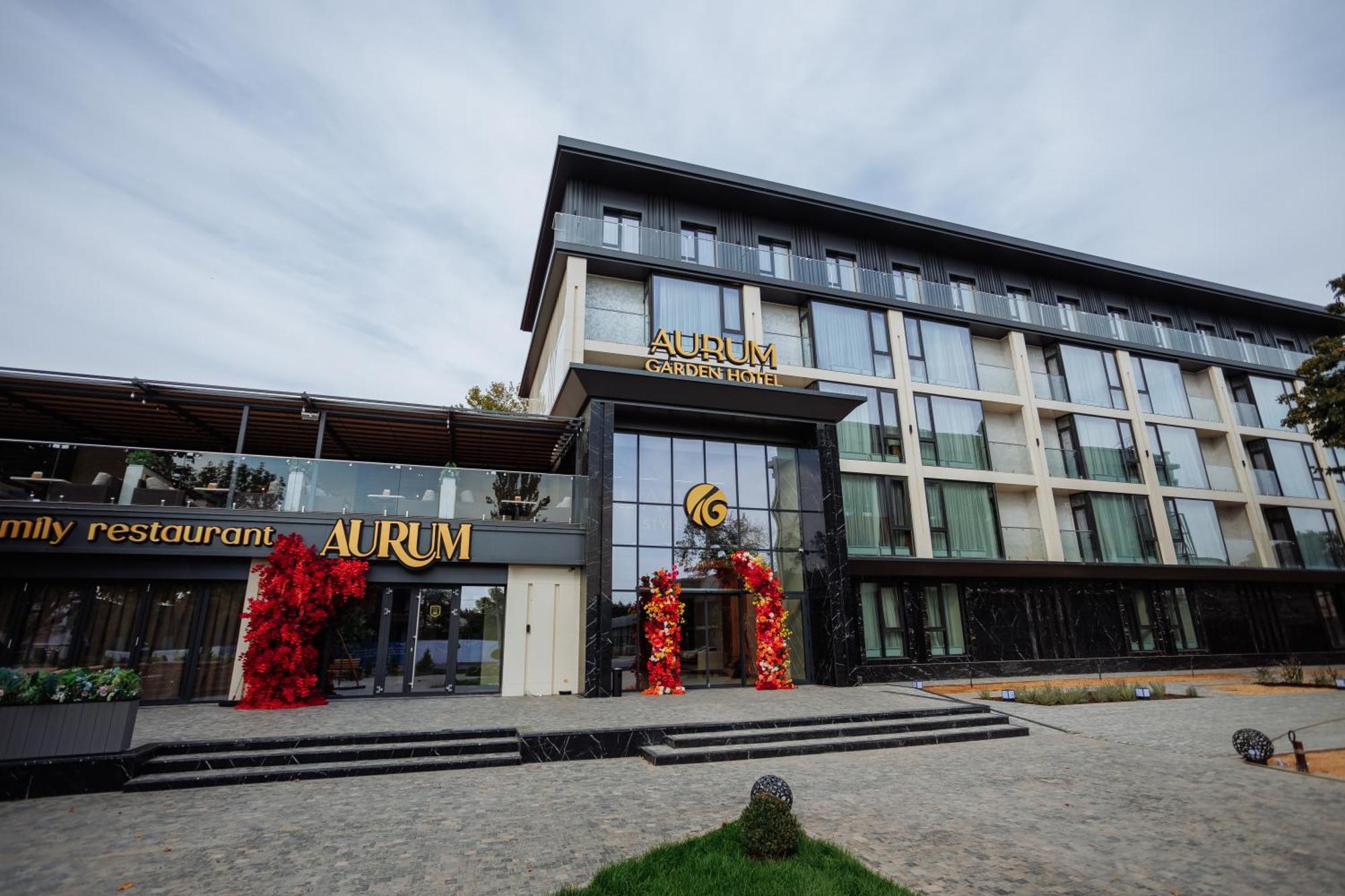 Aurum Garden Hotel Shymkent Exterior photo