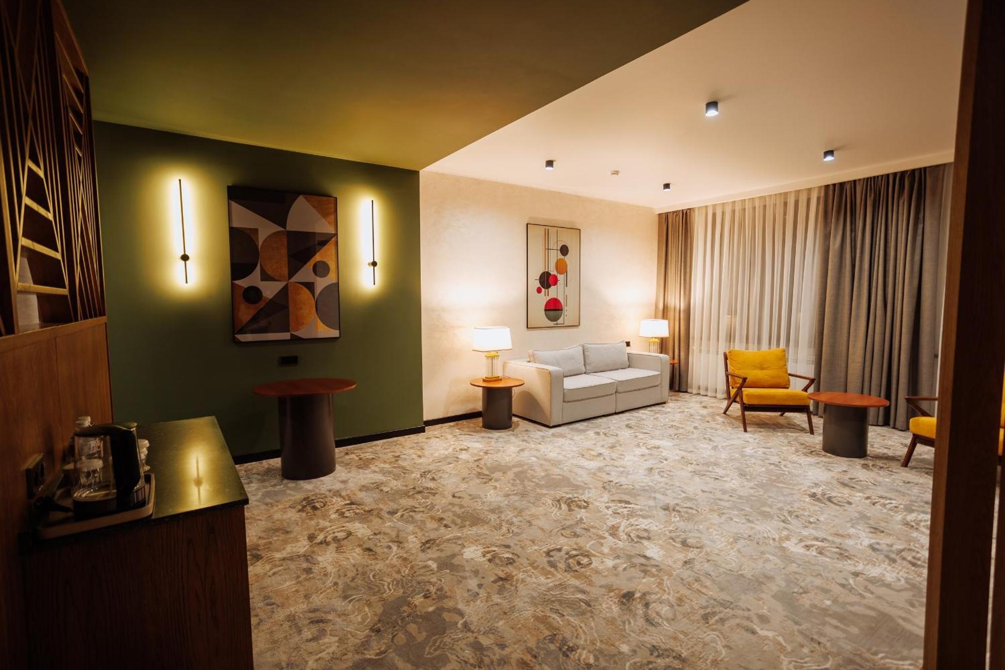 Aurum Garden Hotel Shymkent Exterior photo